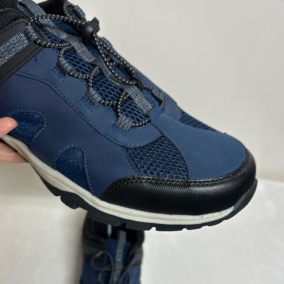 Lands\' End Blue and Black Athletic Shoes with Mesh Upper main image 11